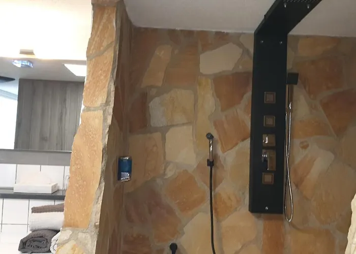 Hotell Wippertal - Voll Klimatisiert 3*